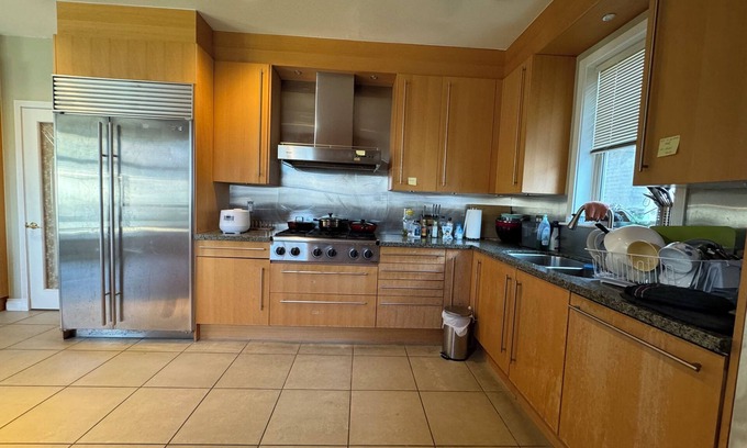 Oakridge House | Sunward Coast Westside Homestay