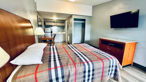Douglasville Hotel | Sunwestern Suites