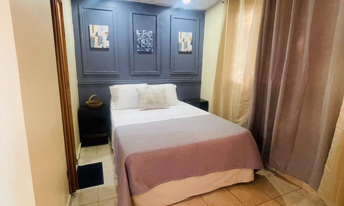 La Libertad Cabin | Sunzal Bungalow#15 just 3 minutes away at🚗 from El Tunco beach🏄‍♂️