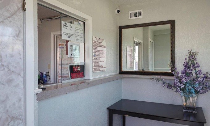 West San Antonio Hotel | Super 7 Inn By Oyo San Antonio N.W. Medical Center