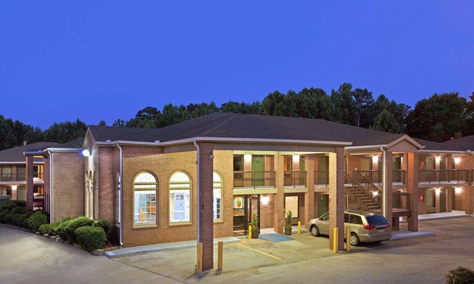 Acworth Hotel | Super 8 by Wyndham Acworth/Atlanta Area