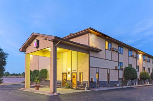 Cimarron Hills Hotel | Super 8 by Wyndham Colorado Springs Peterson Space Force