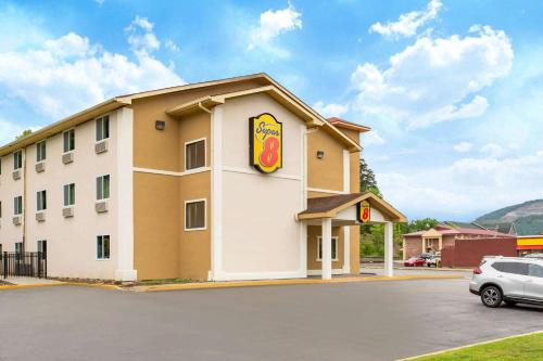 Lookout Valley Neighborhood Association Hotel | Super 8 by Wyndham Chattanooga Lookout Mountain TN