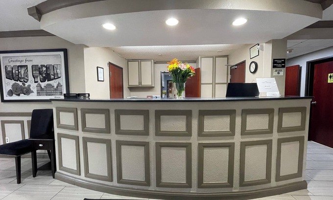 Ithaca Hotel | Super 8 by Wyndham Ithaca