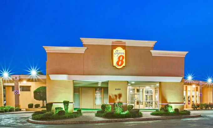 Norman Hotel | Super 8 by Wyndham Norman