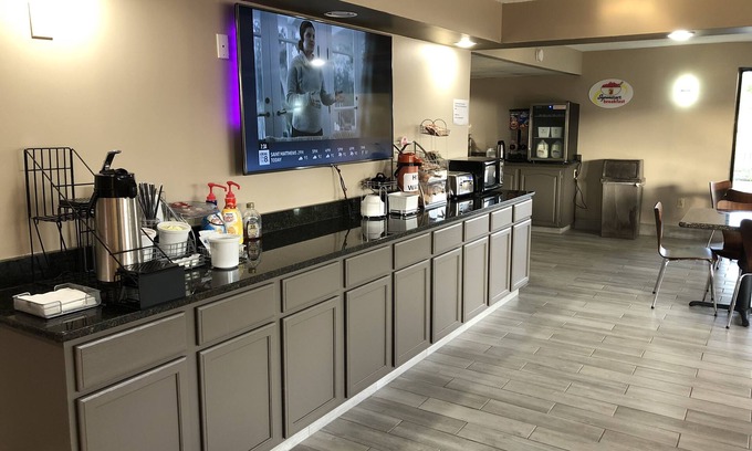 Orangeburg Hotel | Super 8 by Wyndham, Orangeburg