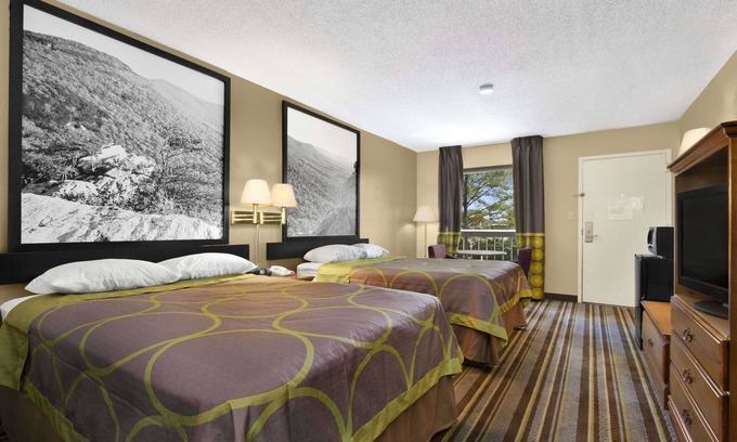 Oxford Hotel | Super 8 by Wyndham Oxford