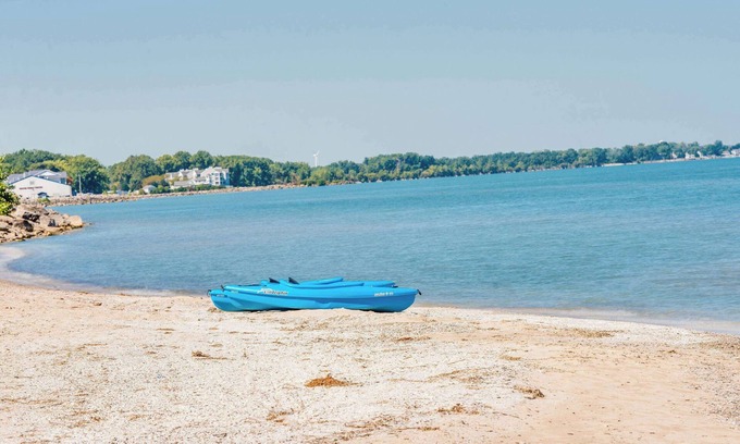 Port Clinton Hotel | Super 8 by Wyndham Port Clinton
