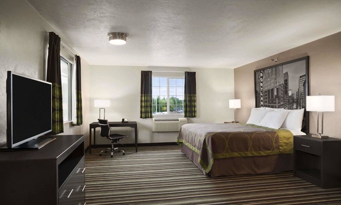 Parkrose Hotel | Super 8 by Wyndham Portland Airport