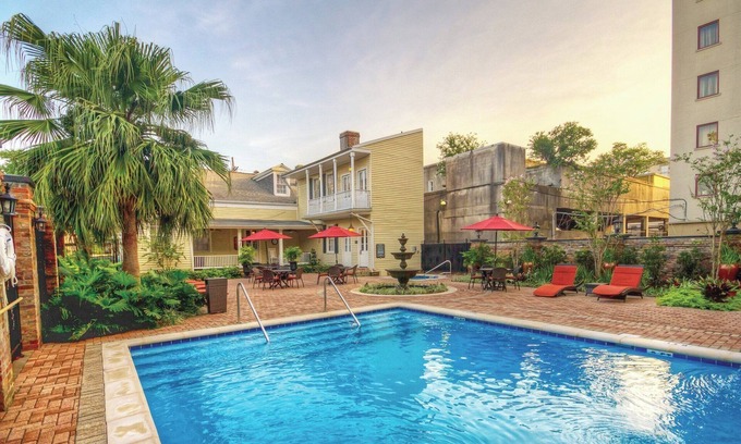 Faubourg Lafayette Apartment | SUPER BOWL WEEK DEAL IN NEW ORLEANS HISTORIC GARDEN DISTRICT n