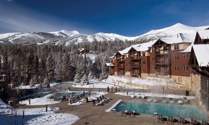 Four O'Clock Condo | Super Bowl week Ski-in/Ski-out Suite 5 Star Grand Timber Breckenridge