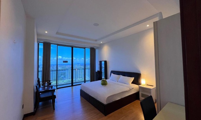Kuching Apartment | Super Comfy BIG SPACE Condo In Imperial Suites Boulevard Mall
