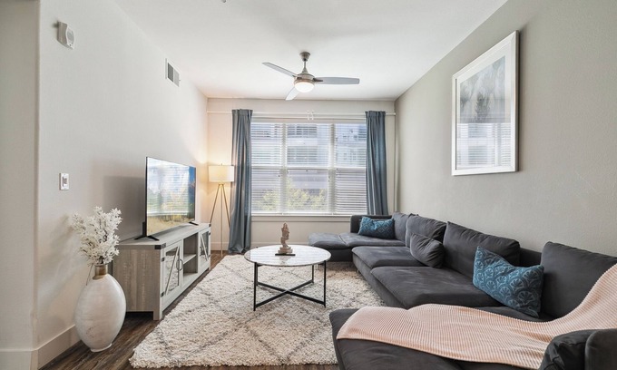 Legacy Park Apartment | Super Cozy 1-bedroom apartment in perfect Plano with fitness room, AC
