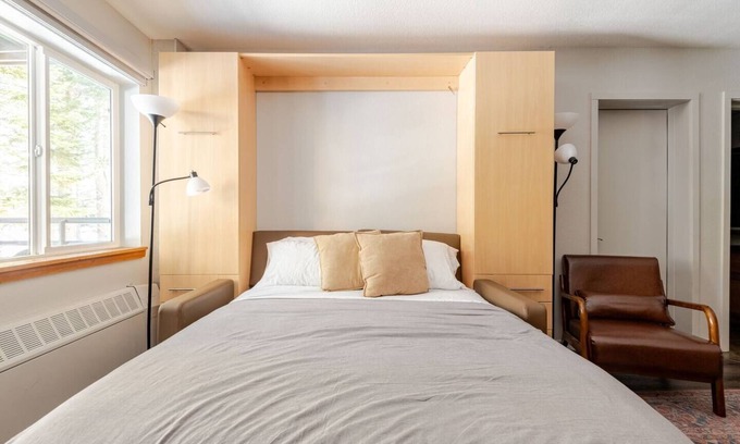 Kirkwood Condo | Super-Efficient Studio with Full Kitchen, Balcony & Smart Sleeping Options