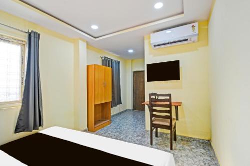 Hyderabad Hotel | Super Hotel O Madlen