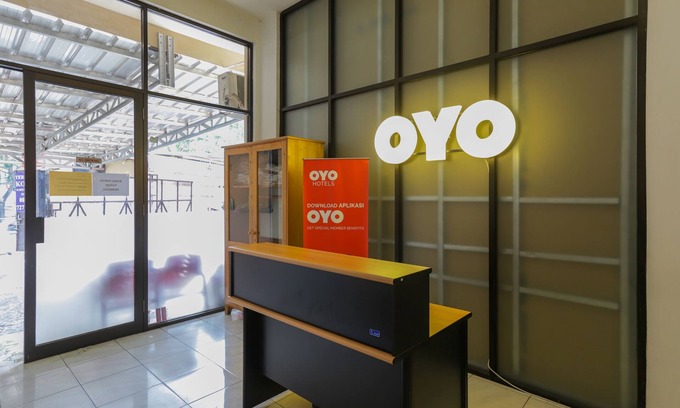 Kedoya Utara Hotel | Super OYO 866 Idola Residence