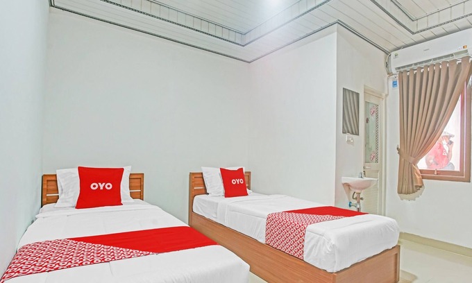 Rajabasa Hotel | SUPER OYO 90772 Terakostel