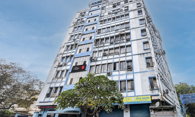 Kolkata Hotel | Super OYO Collection O The Hastings Club