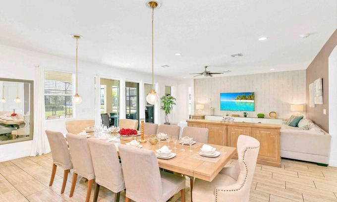 Kissimmee House | Super Size - 11br Spacious Home w Pool HOT TUB