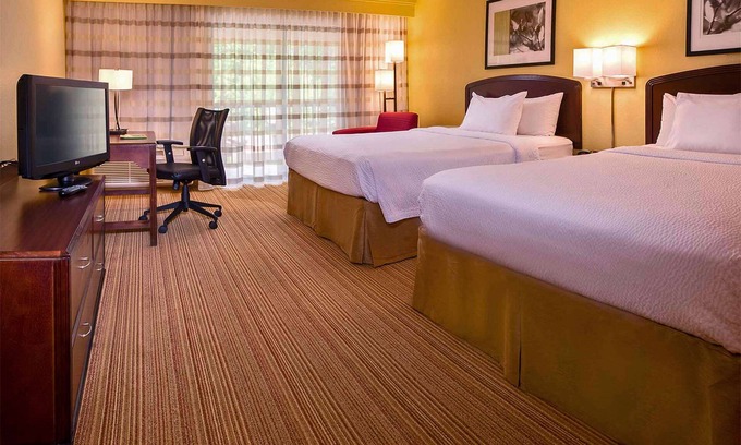 Durham Hotel | Super Value Accommodations! 4 Units W/FREE Parking, Pets Allowed, Pool!