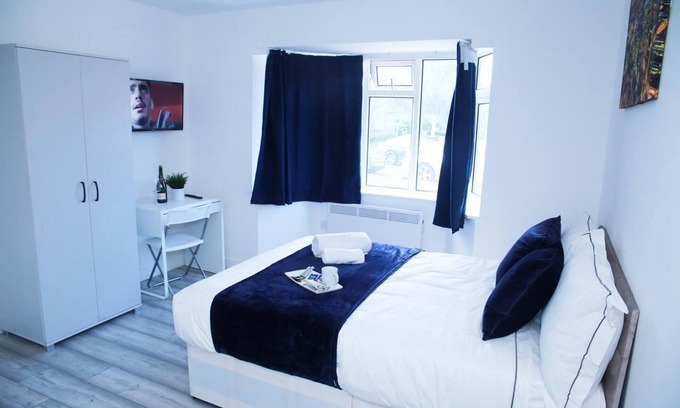 Roxbourne Apartment | Superb 1-bed Apartment in Harrow