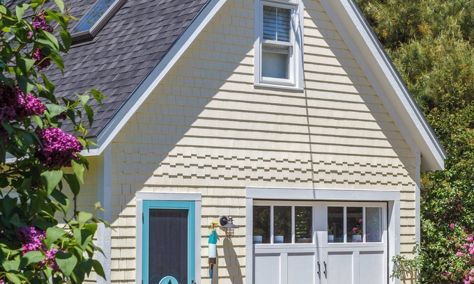 Camden Cottage | Superb Location! 5min walk to town & EV charger port