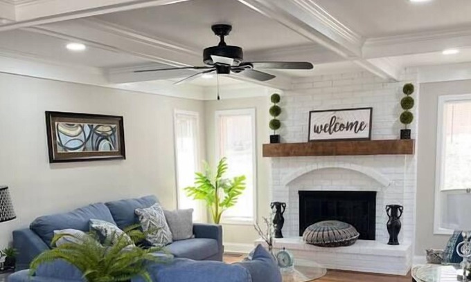 Gladstone House | Superb Spacious 4BR Northland Home