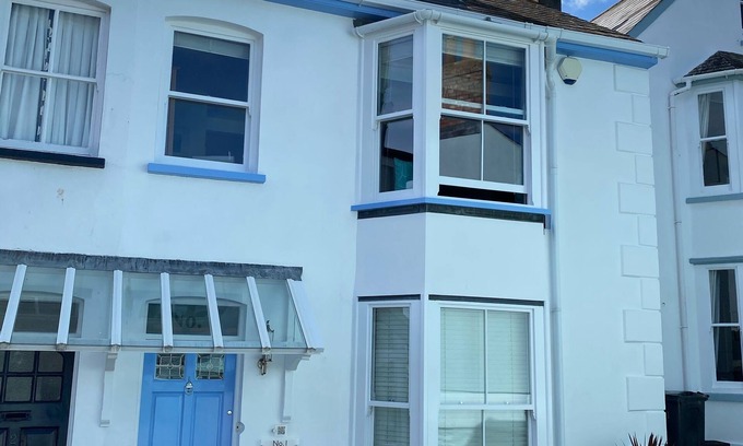 Fowey Villa | Superb Stylish House With Amazing Views