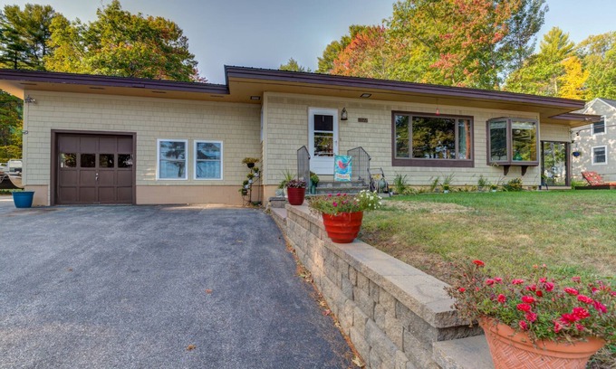 Standish House | SUPERB VIEW BIG SEBAGO LAKE WESTERN SIDE OF LAKE