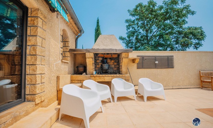 Venejan Villa | Superb Villa with Pool and Village View