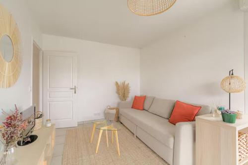 Margnolles - Rhone Apartment | Superbe 2 pièces terrasse à 400 m du métro
