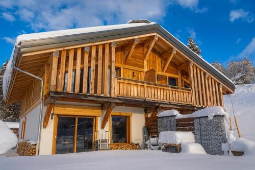 Demi-Quartier Ski Chalet | Superbe Chalet à Megève 7 pers Près des Pistes