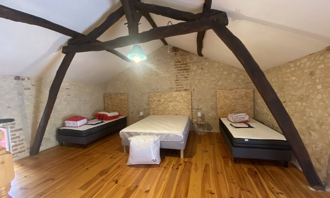 Fumel House | Superbe Maison de Vacances en Pierre