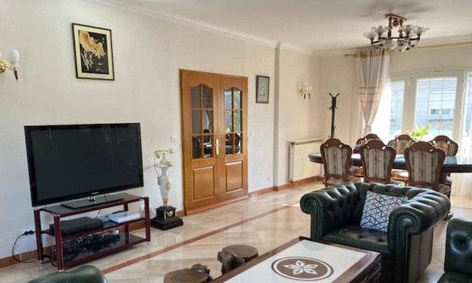Le Blanc-Mesnil House | Superbe Maison 5 Chambres Pour 9P- 20min de Paris