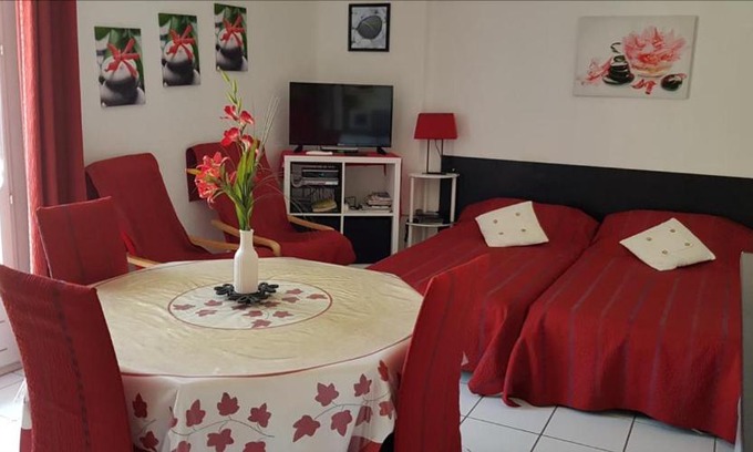 Digne-les-Bains Apartment | Superbe studio résidence le Galion 81