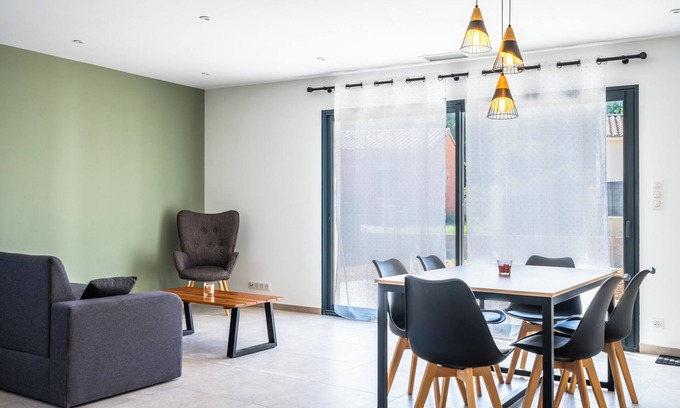 Connaux Villa | Superbe Villa Climatisée Proche Uzès, Entre Avignon et Nîmes Toutes Commodités