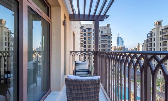 Umm Suqeim 3 Apartment | SuperHost - Urban Elegance 2BR in Asayel 2 Near Burj Al Arab