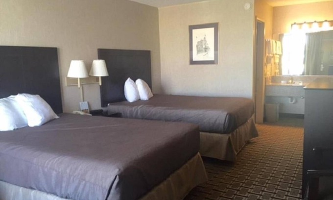 Pennington Bend Hotel | Superior 2 Double beds