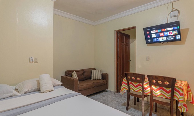 Corales del Sur Apartment | Superior Air conditioned Single Room in Corales del Sur - Las Americas Airport