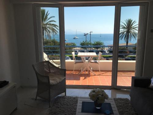 Cap-d'Antibes Apartment | Superior Apartment on first floor with Sea View