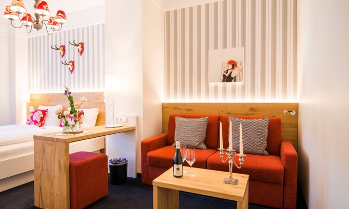 Oberried Apartment | Superior room with 2 beds & 1 sofa bed, max. 4 persons