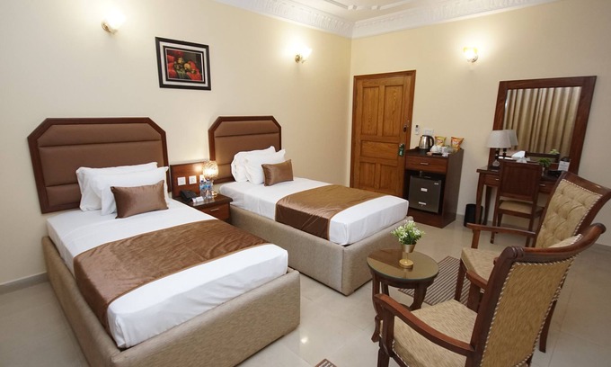 D.H.A. Hotel | Superior Twin Room, Fully Furnished and Fully Equipped.