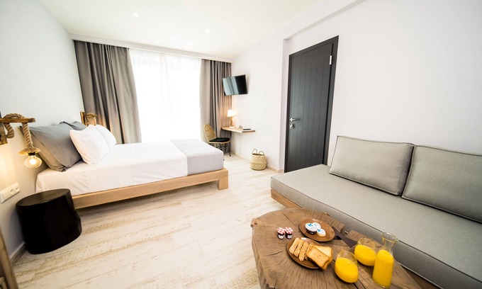 Neos Marmaras Apartment | Superior two-bedrooms suite with seaview by KaliThea Suites