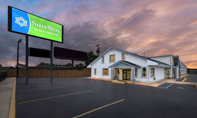 Huntsville Hotel | SureStay by Best Western Huntsville University Area