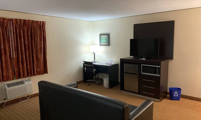 Massena Hotel | SureStay by Best Western Massena