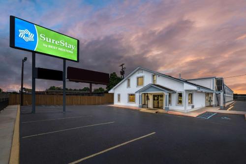 Huntsville Hotel | SureStay by Best Western Huntsville University Area