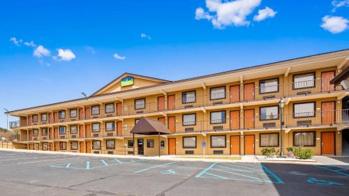 Tupelo Hotel | SureStay Hotel by Best Western Tupelo North