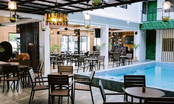 Balibago Hotel | SureStay Plus Hotel by Best Western AC LUXE Angeles City