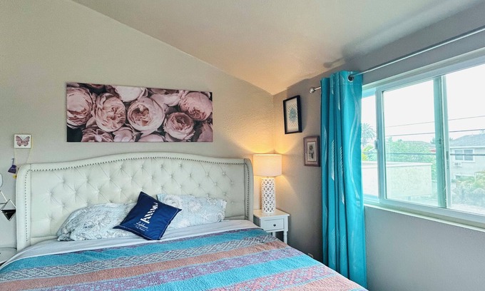 Huntington Beach Cottage | Surf Chalet - Awesome beautiful Gem by the beach in the Surf City