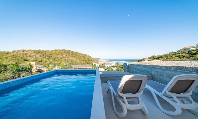 Santa Maria Huatulco Condo | Surf-Friendly Penthouse – Ocean Views, 3-Min Walk to the Beach